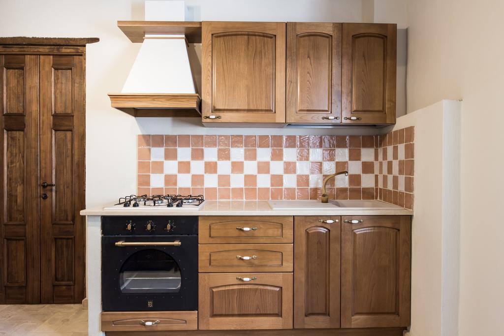 Domus In Castro Bed & Breakfast Montecchio  Ruang foto